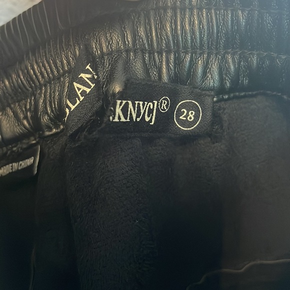 Blank NYC Faux Leather Pants Size 28 - Picture 3 of 8
